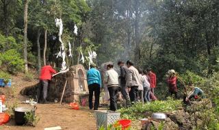 7月15上坟提前几天好 7月15上坟提前几天好